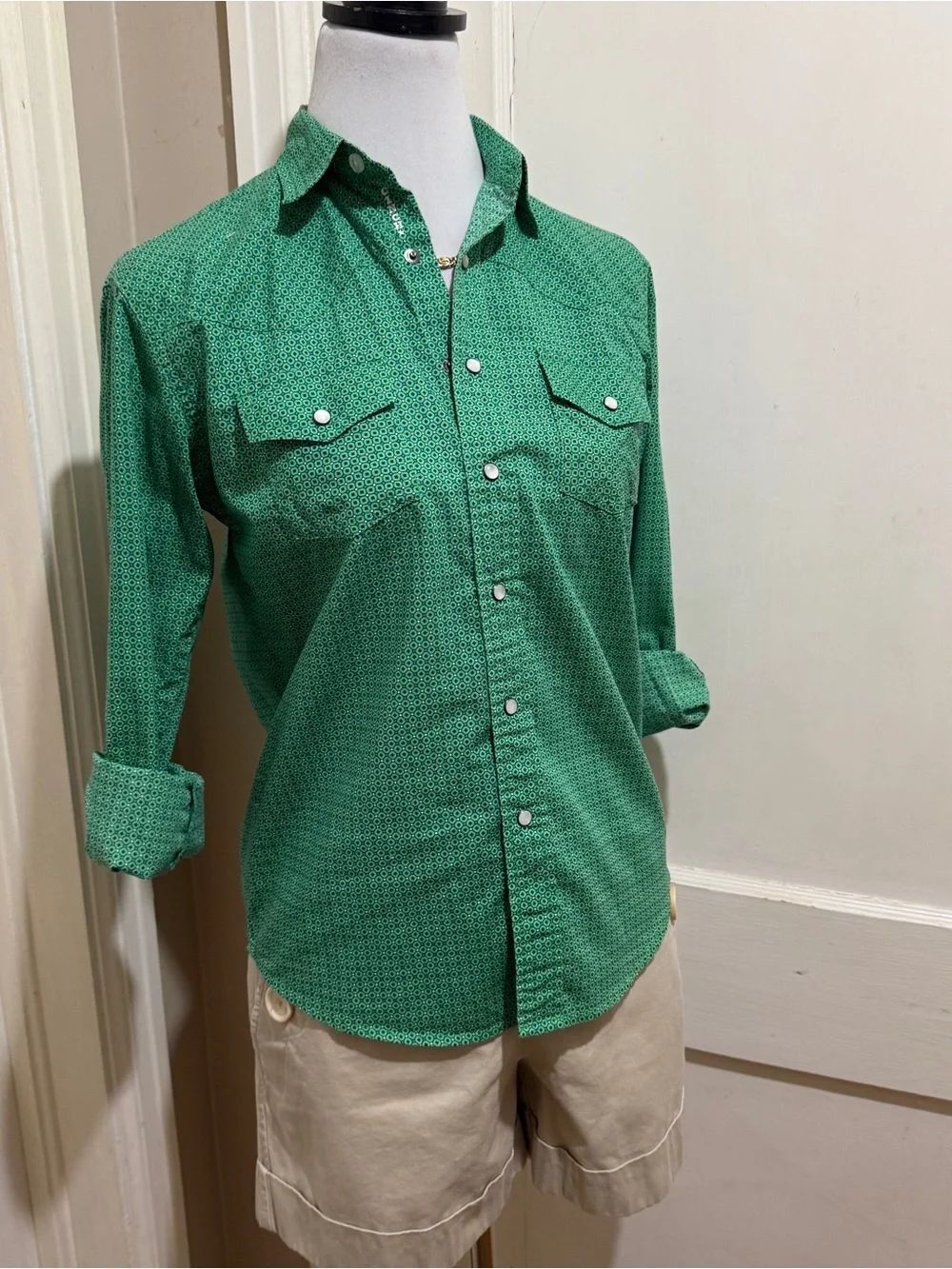 Cinch Green Pearl Snap Button Up Shirt Women's Large